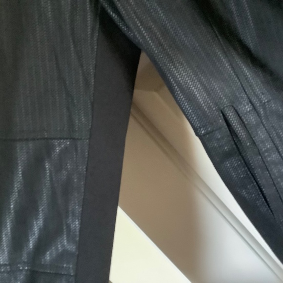 G.I.L.I Open Front Tonal Printed Leather Jacket with Pockets Black SZ 14 - Picture 8 of 16